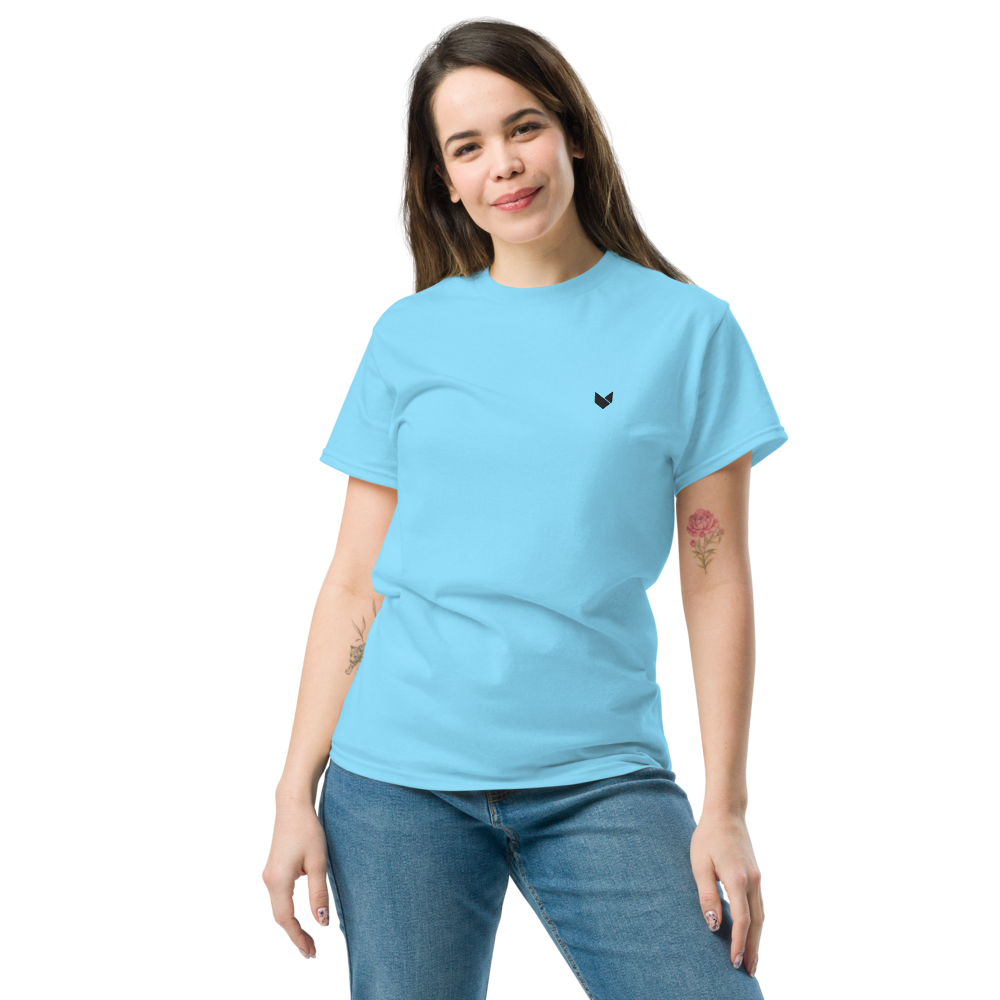 Still Sky Wolf Embroidered Tee | Camiseta Bordada 100% Algodón