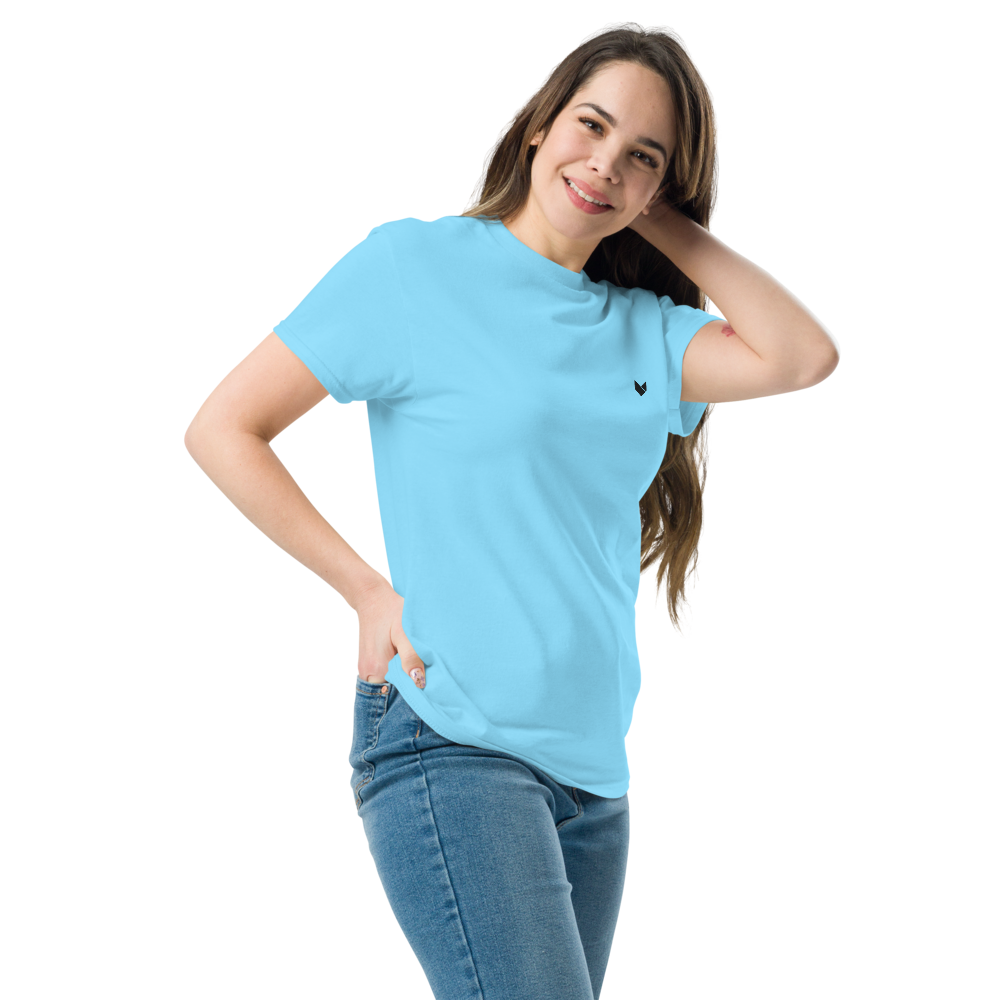 Still Sky Wolf Embroidered Tee | Camiseta Bordada 100% Algodón